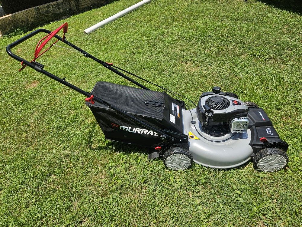 22" Self-Propelled MURRAY LAWNMOWER