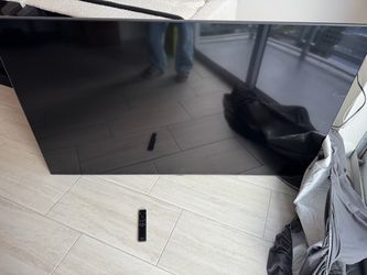 Samsung 65” Smart TV - Cracked Screen - FOR PARTS/REPAIR