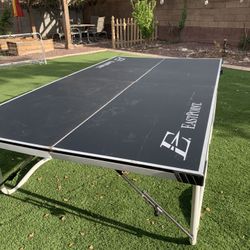 Ping Pong Table 