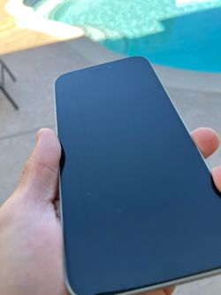 Apple iPhone 15 Plus 128GB Unlocked NO SIM RESTRICTIONS