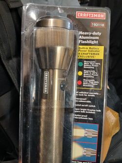 Craftsman heavy-duty aluminum flashlight, model 93118