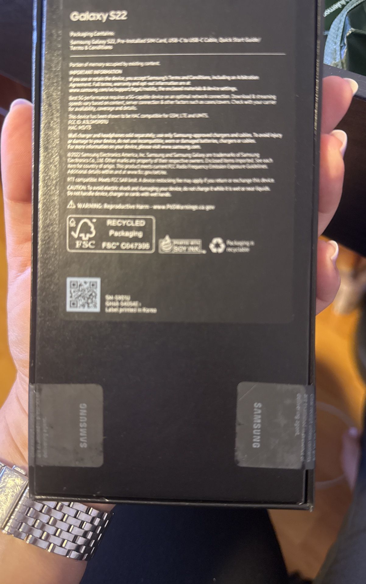 Samsung Galaxy S22 BRAND NEW Still Sealed BLACK