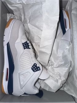 New men’s size 7/women’s size 8.5 Jordan 4 Navy SB