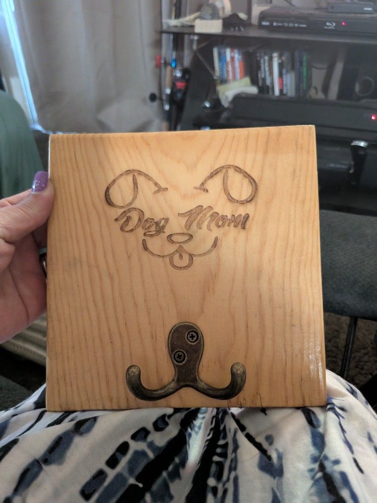 Dog Leash Hanger 