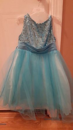Girls dress size 5/6