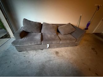Sectional couch