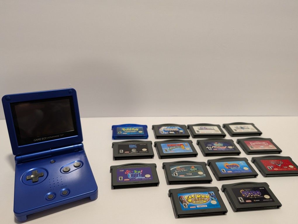 GBA SP with Games