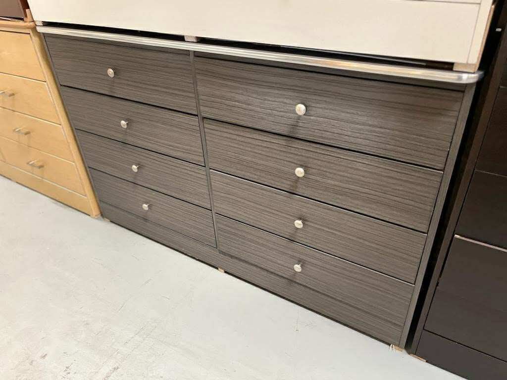 New 8 Drawer