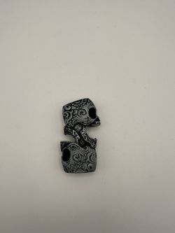 Skeleton Skull Metal Lighter Case Sleeve Holder Cover Fits Standard Bic Lighter