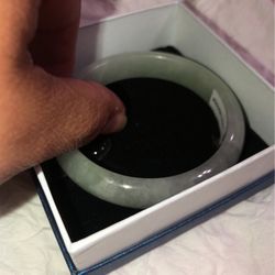 Natural Jade Lavender Color Bangle 58mm