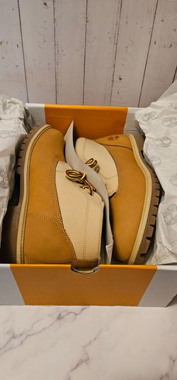 Men's Timberland Premium Chukka Boots Size 10.5
