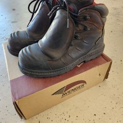 Work Boots 7 Wide Avenger