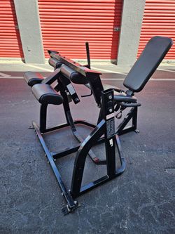 $599 Hammer Strength leg Curl / Plate Loaded.  Homestead 33032. DELIVERY FOR EXTRA