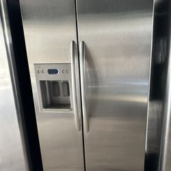 KitchenAid Stainless Steel Fridge Everything Works Great 2 Months Warranty 