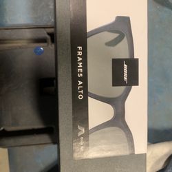 Bose Glasses Brand New! With Extra Color Lens