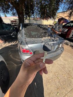 Llaves de autos / car keys and remotes