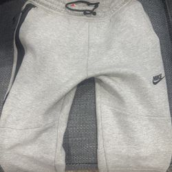 Nike Tech Joggers