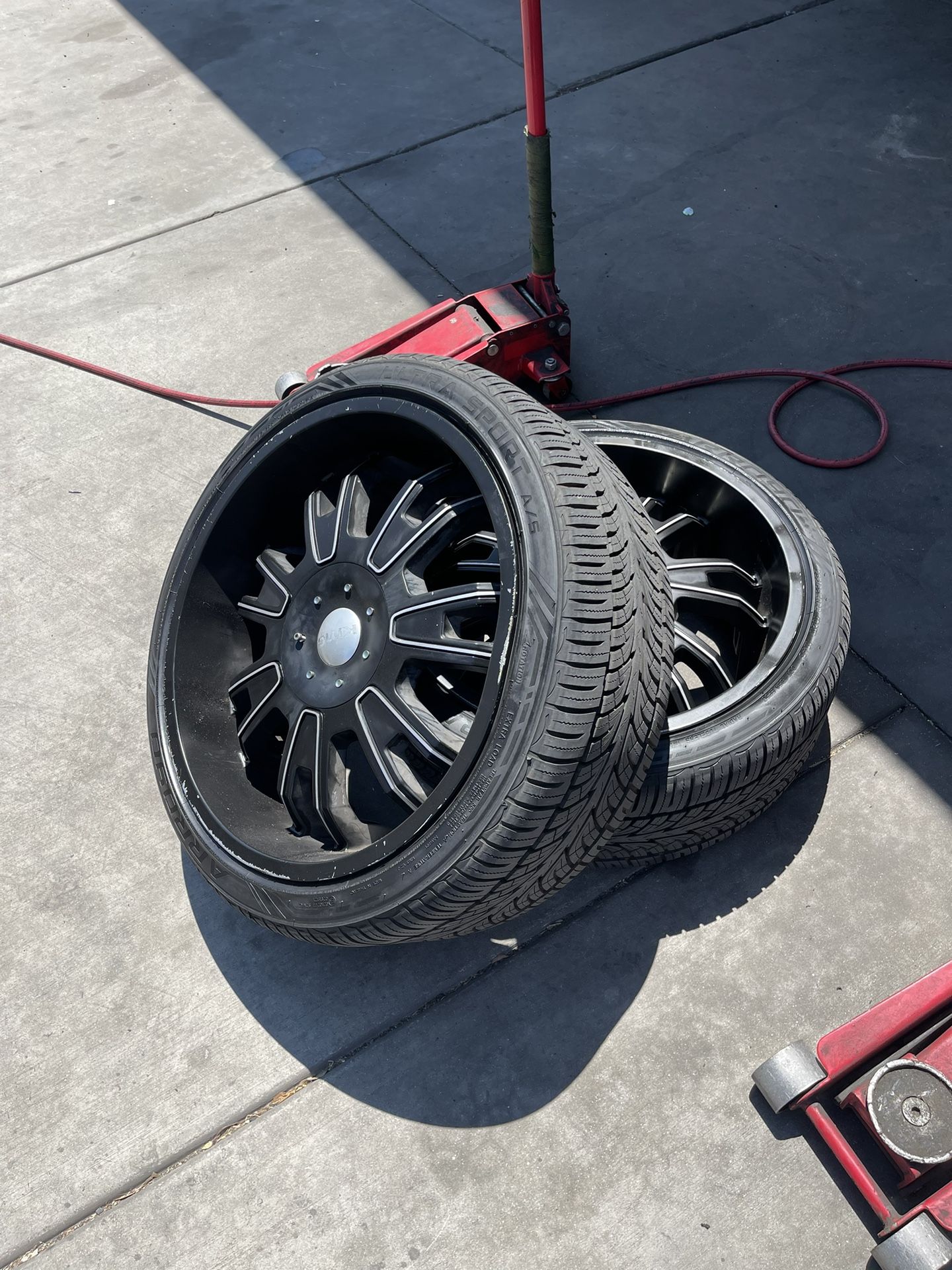 All 4 Rims 22 6 Lug, 6x5.5 for Sale in Pomona, CA - OfferUp