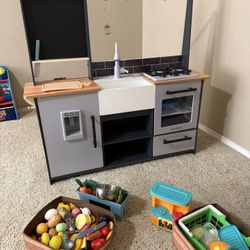 KidKraft kitchen Play 