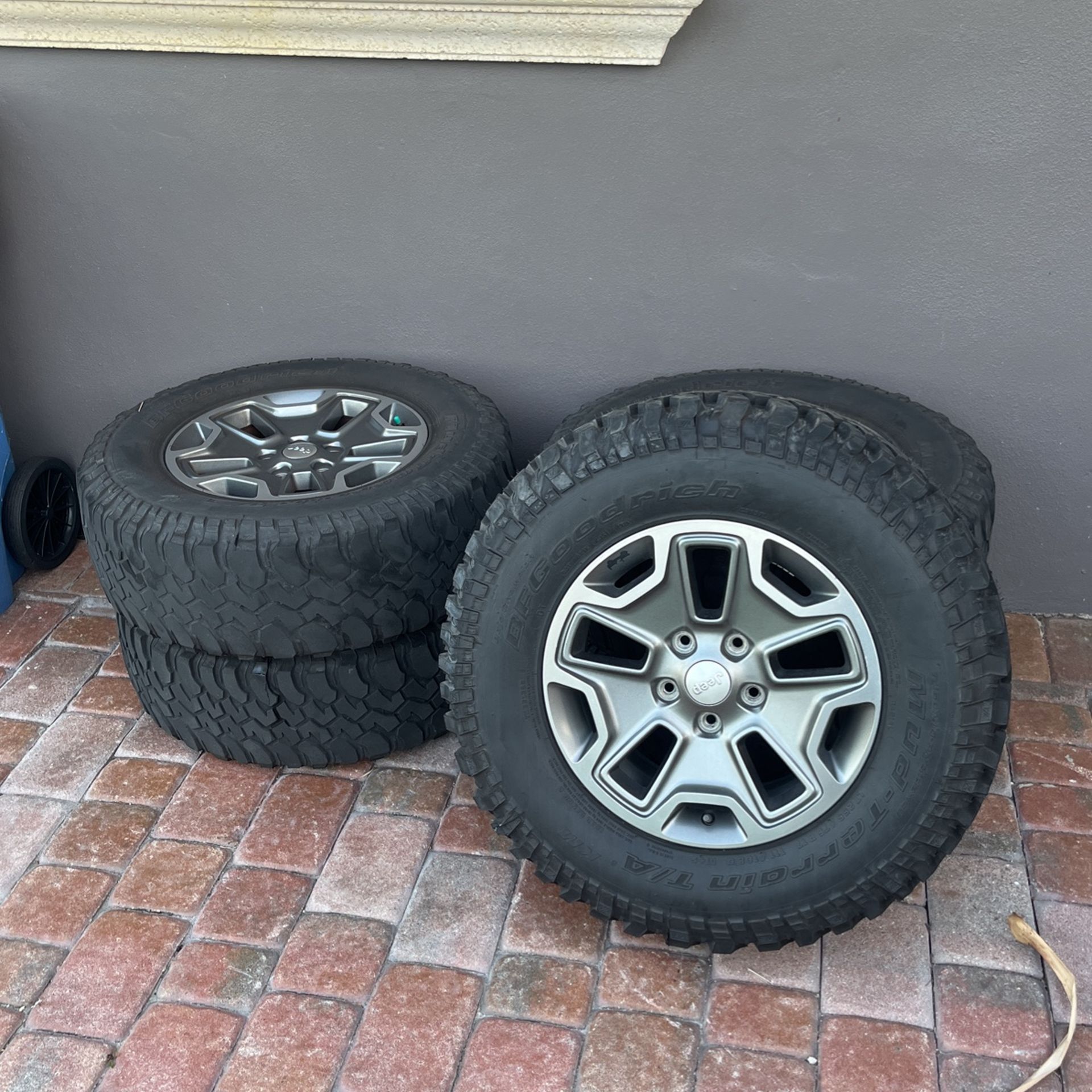 5 Jeep Wheels