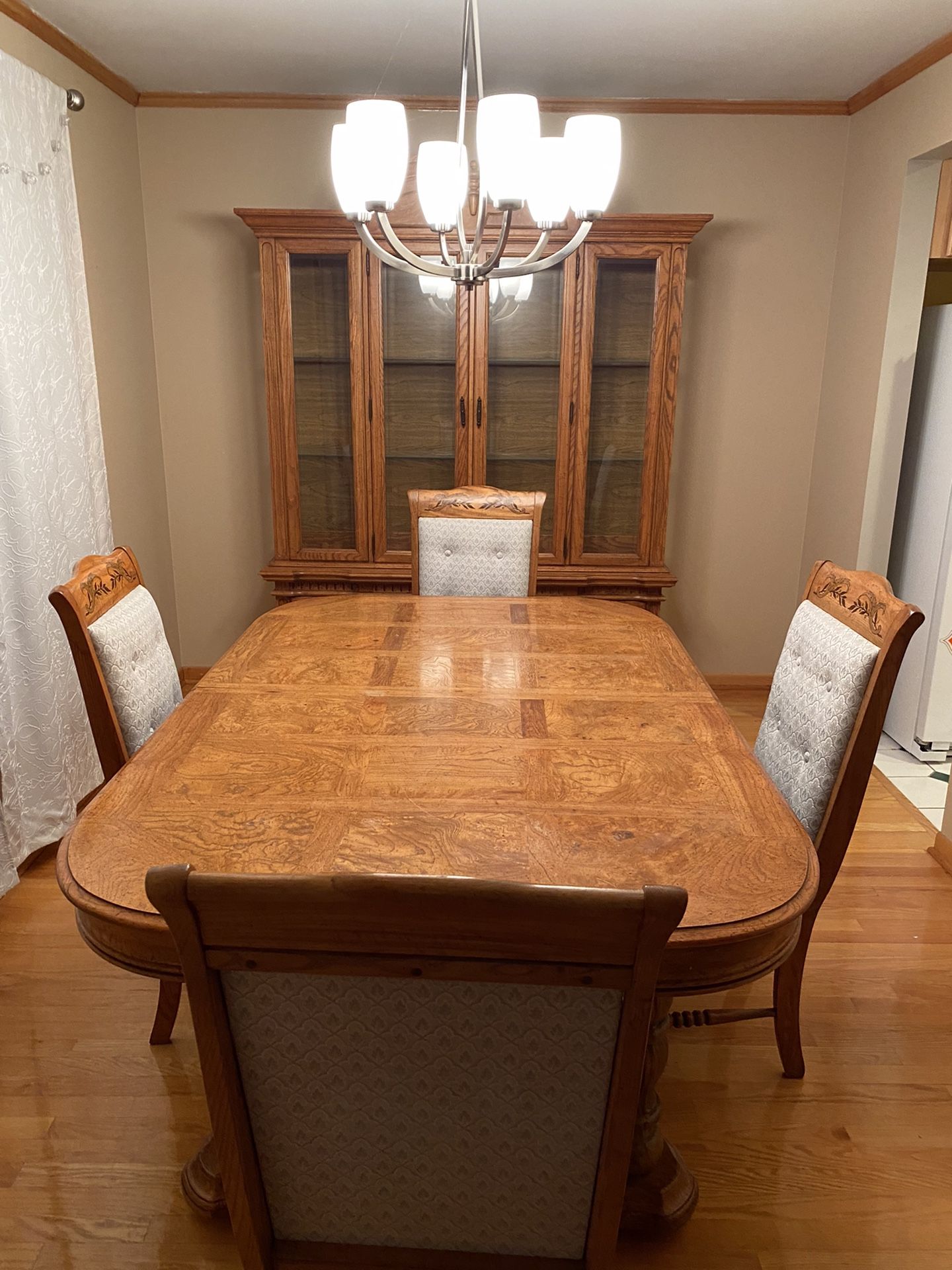 Vintage Dining Room Set Great Condition 