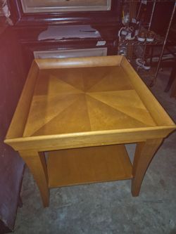 Nice end table