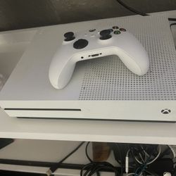 Xbox One S With 5 Games 