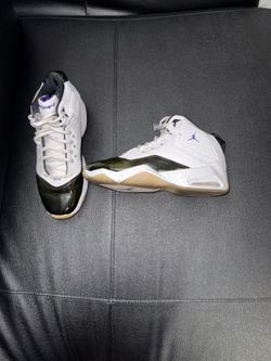 Jordan b loyal sneakers size 7 youth/mens