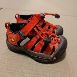 Keen Toddler Watershoes: Size 8