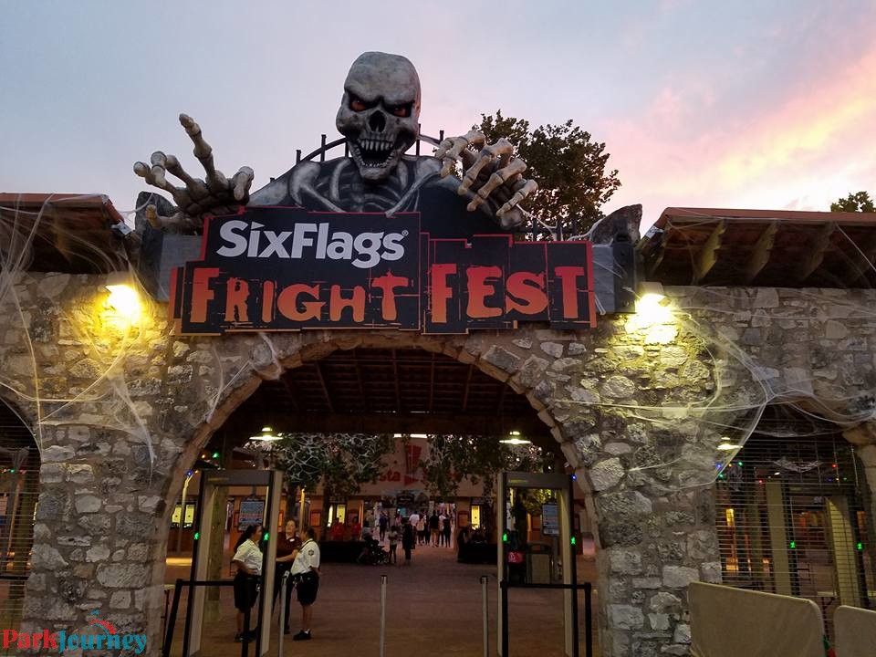 Six Flags Fright Fest - Includes Park Ticket + Haunted Attractions