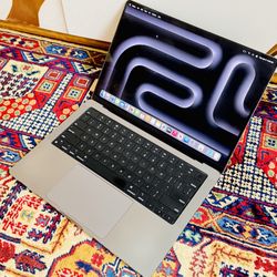 Apple Macbook pro 14 Inch 2023 M2 pro Chip 16 GB Ram 512GB SSD