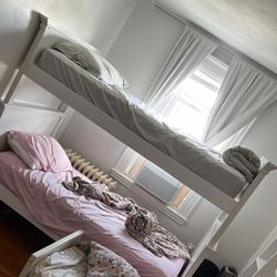 bunk beds twin over twin with 1 mattress (can also be two separated beds)