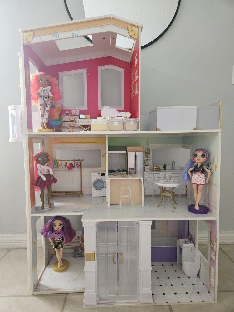 Rainbow High Doll House