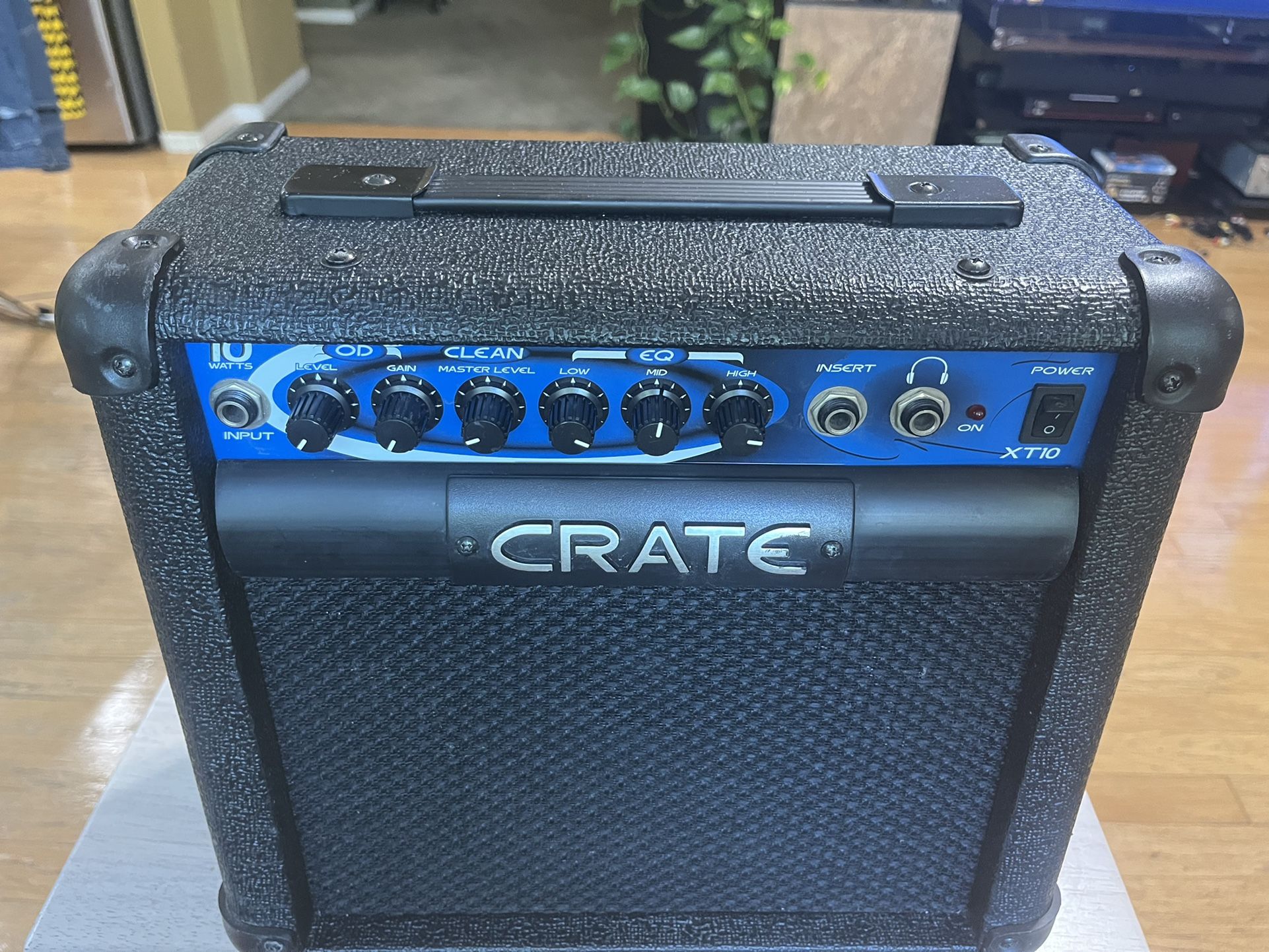 Crate XT10 Guitar Amplifier