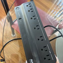 APC UPS Battery Backup and Surge Protector, 600VA/330 Watts Backup Battery Power Supply, BE600M1 Back-UPS with USB Charger Port