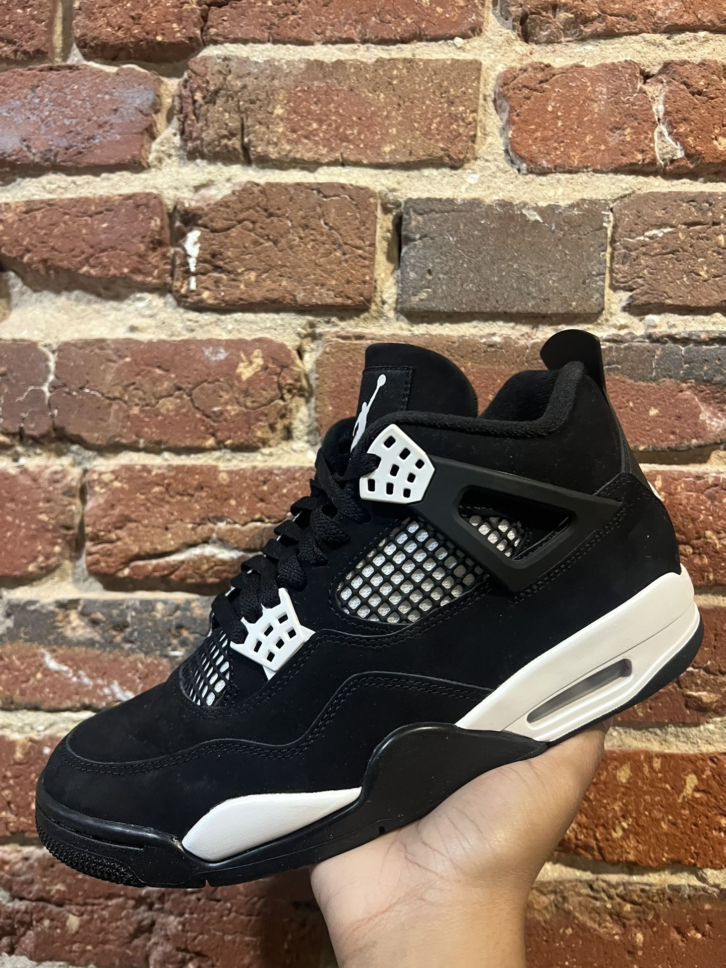 Jordan 4 White Thunder Size 8