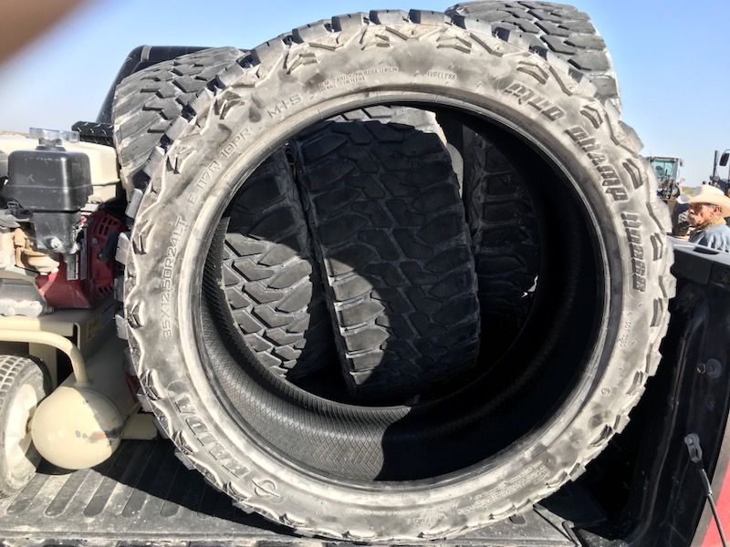 35/12.50/R24 tires