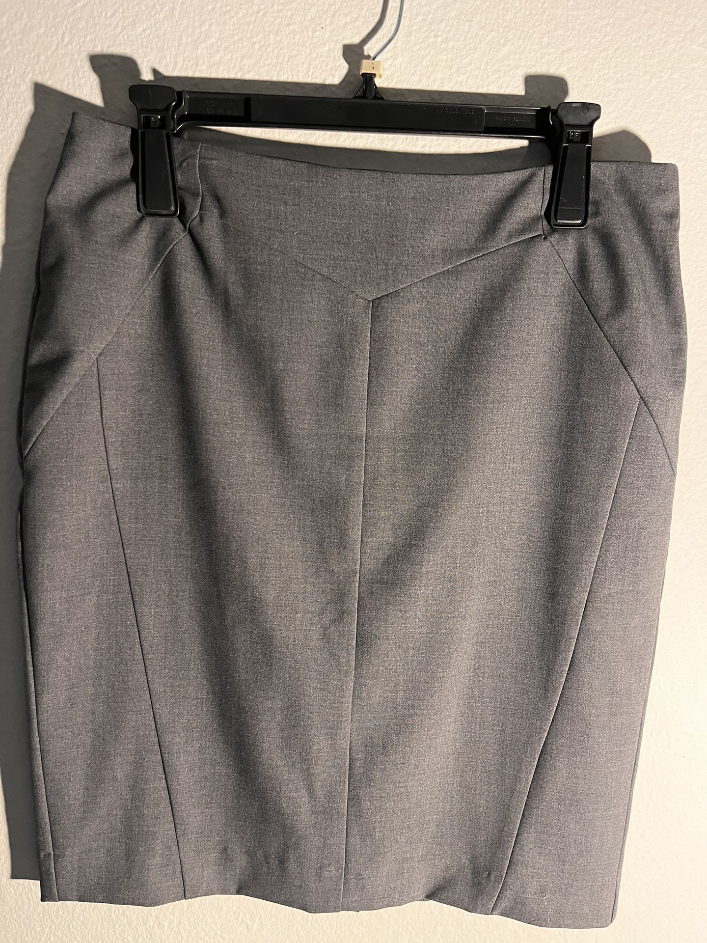 Worthington  Business Grey Line Skirt Size 8