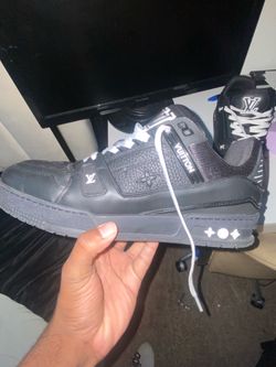 Black LV 9.5 use once no box