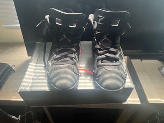 Jordan 6 Cap&Gown