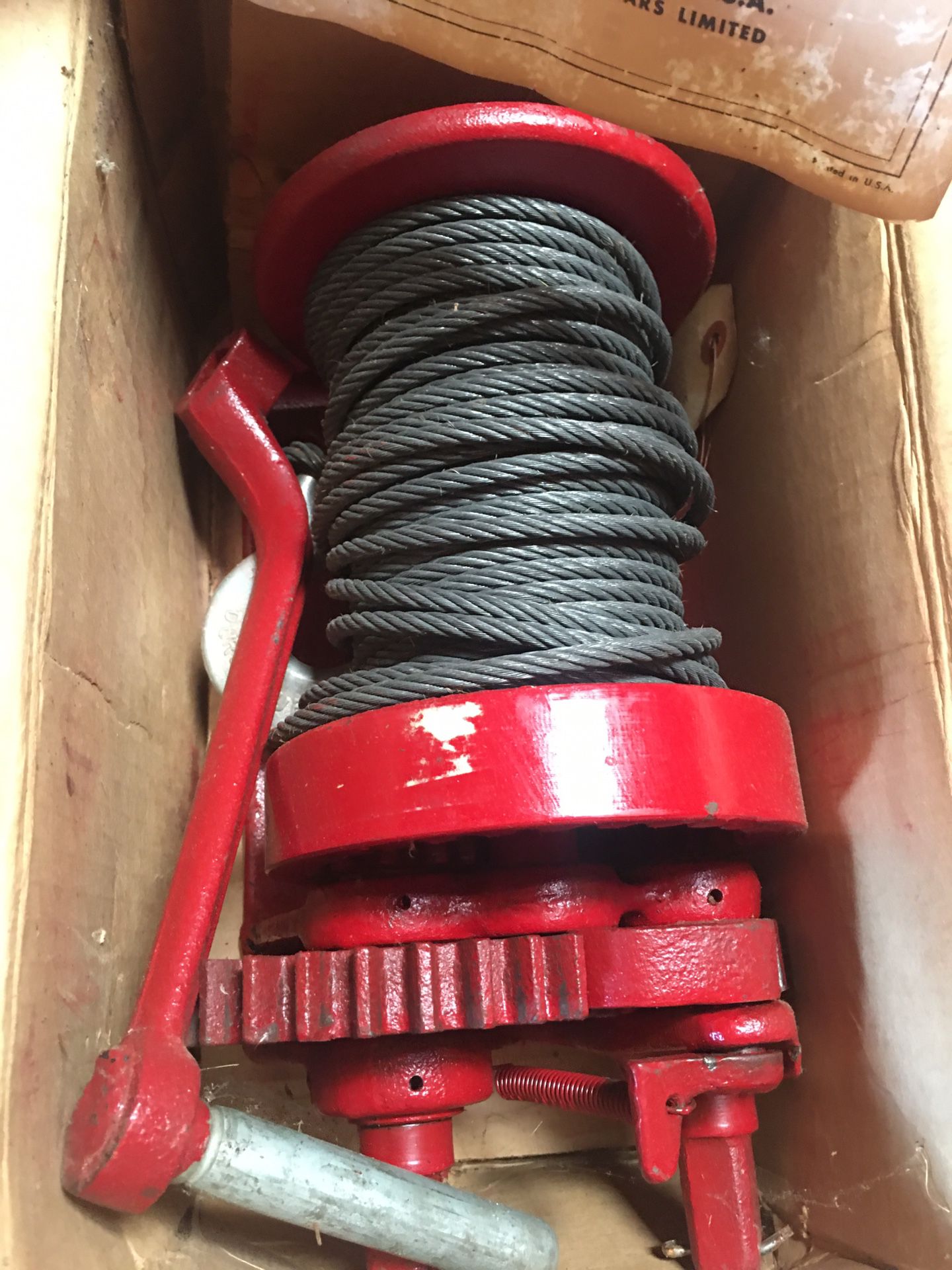 VINTAGE HEAVY DUTY! Old but NEW hand winch