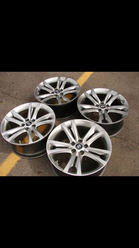 *** 19" COMPLETE SET OF 4 HYUNDAI GUNMETAL WHEELS ***