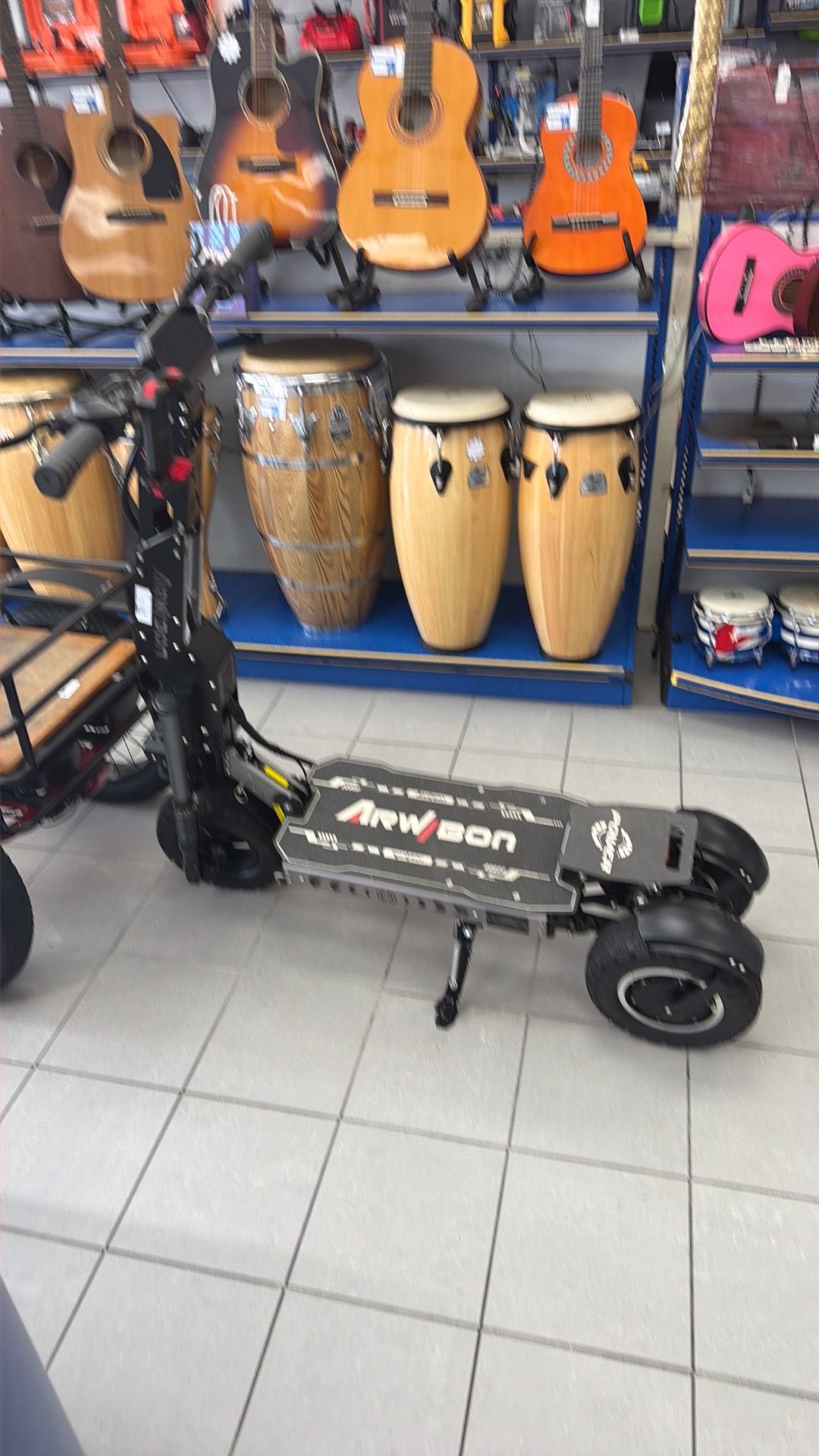 Arwibon Scooter