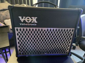 Vox AD15VT Valvetronix "Chrome" Combo Amplifier