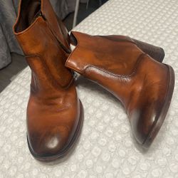 Esquivel Vachetta Boots