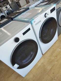 $1718 LG gas washer dryer set with turbo wash and steam