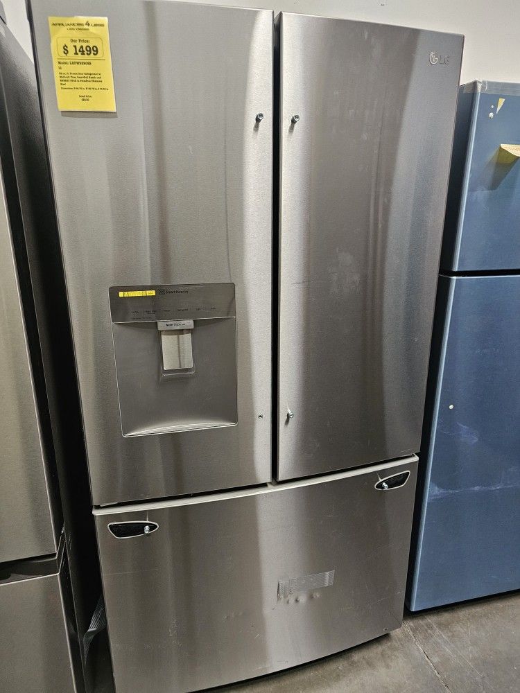 LG French Door Refrigerator Witg Water Dispenser