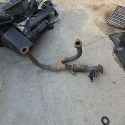 pipe for cat from a 2003 Honda Odyssey – fits 2002-2004 Odyssey, 2001-2002 Acura MDX, 2003-2004 Honda Pilot. Pulled from a running van, tes