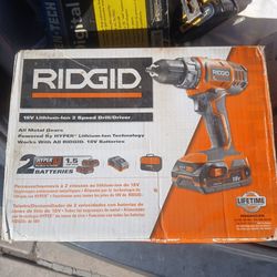 Brand New Rigid Drill in Box. Batery Included
