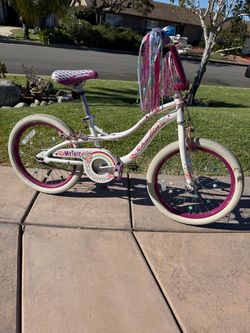 18” /  18 inch girl bicycle with training wheels